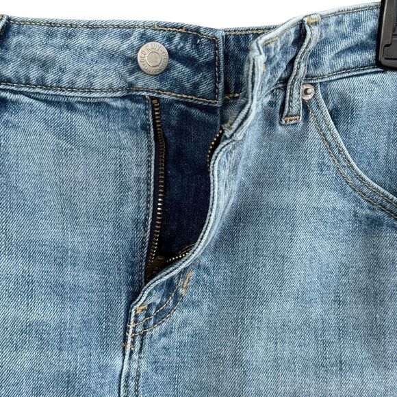 Old Navy SZ 2 A-Line Mini Denim Jean Skirt Released Frayed Hem Zip-Fly Slits - Picture 3 of 6